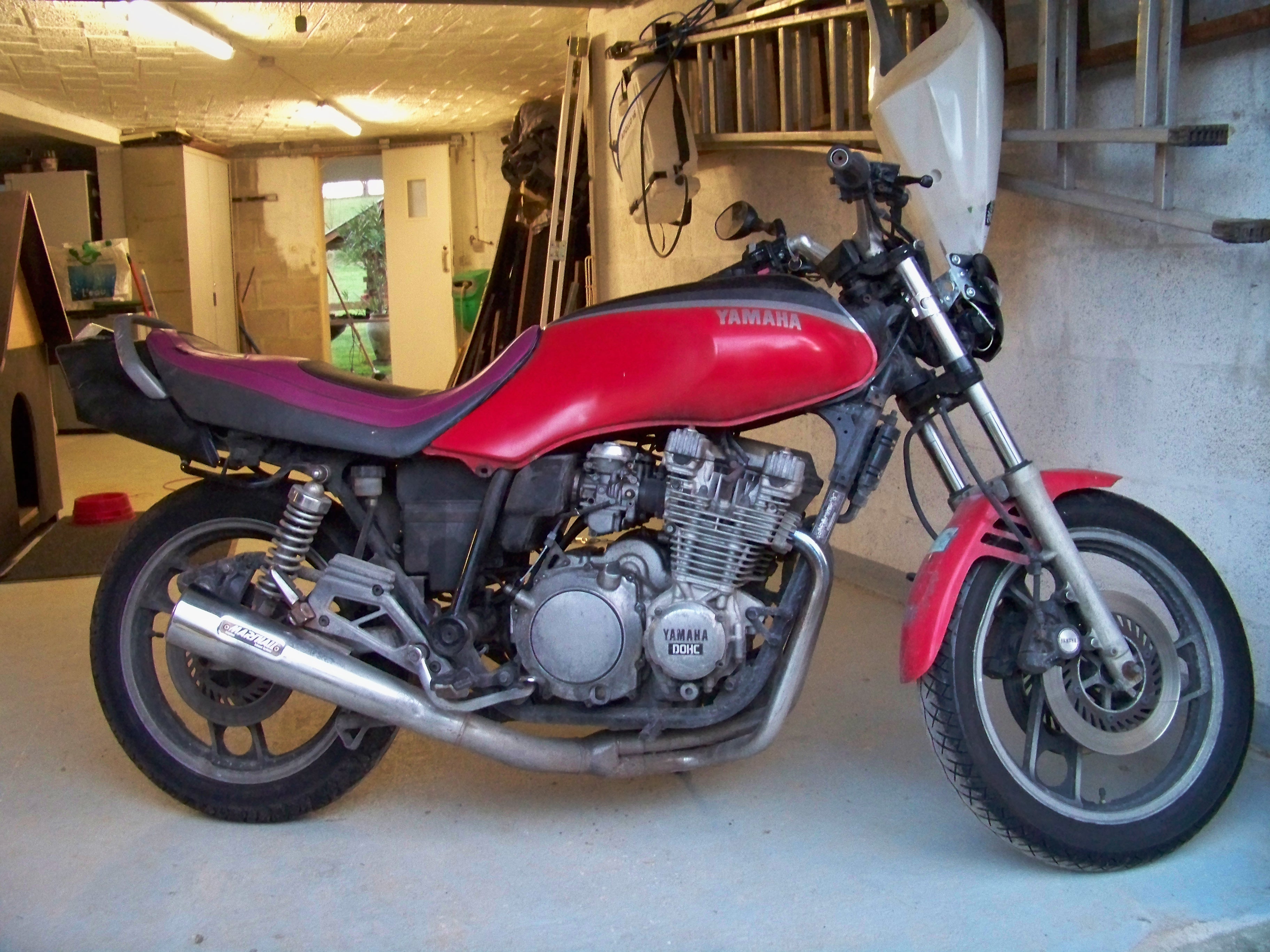 Forum 900 XJ et variantes • Afficher le sujet - 900 Naked