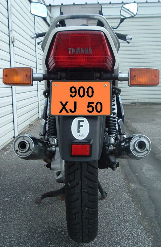XJ900